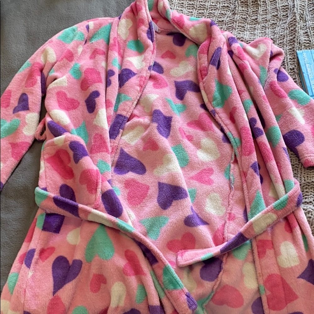 Fuzzy heart robe adult small